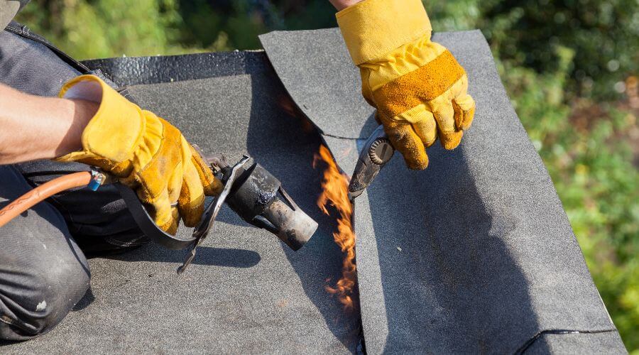 Professional residential roofers in West Farmington, OH